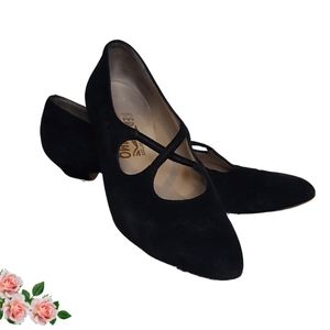 Salvatore Ferragamo black criss cross suede kitten 2” heel almond toe size 8.5